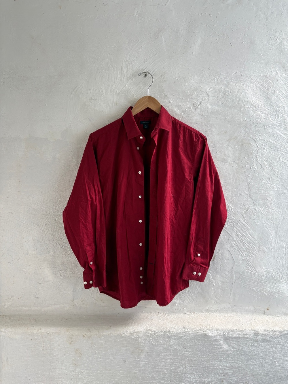 Tommy Hilfiger boys button-down long-sleeve dress shirt in red